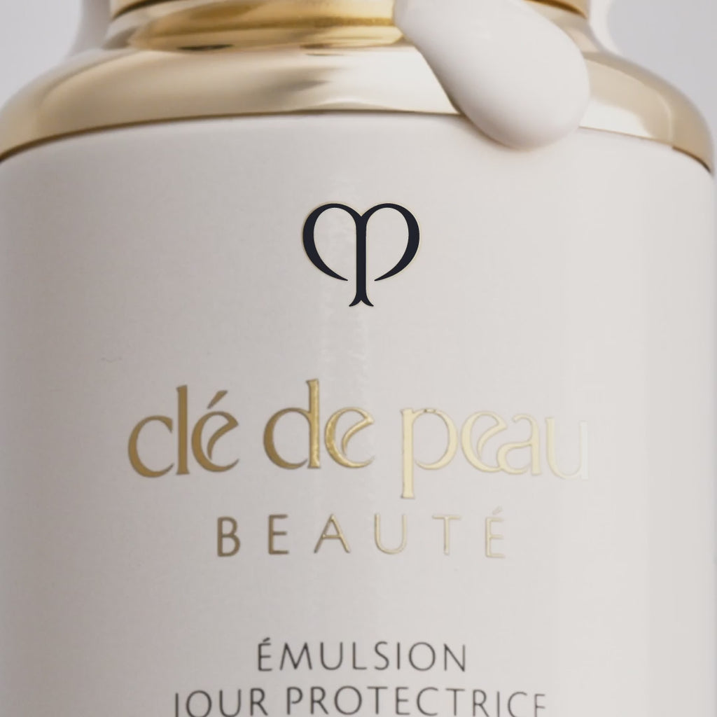 Protective Day Emulsion | Cream & moisturizer | Clé de Peau Beauté